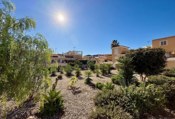 Resale - Villa - Orihuela Costa - Playa Flamenca