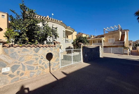 Resale - Villa - Orihuela Costa - Playa Flamenca