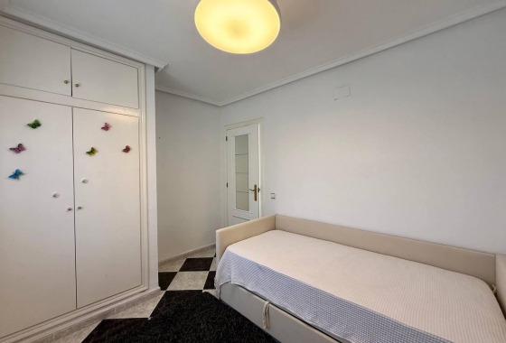 Resale - Villa - Orihuela Costa - Playa Flamenca