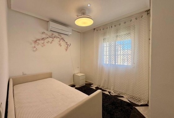 Resale - Villa - Orihuela Costa - Playa Flamenca