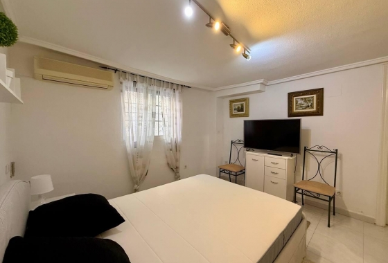Resale - Villa - Orihuela Costa - Playa Flamenca