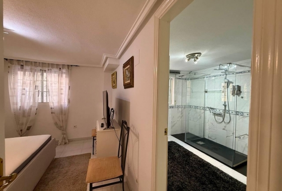 Resale - Villa - Orihuela Costa - Playa Flamenca