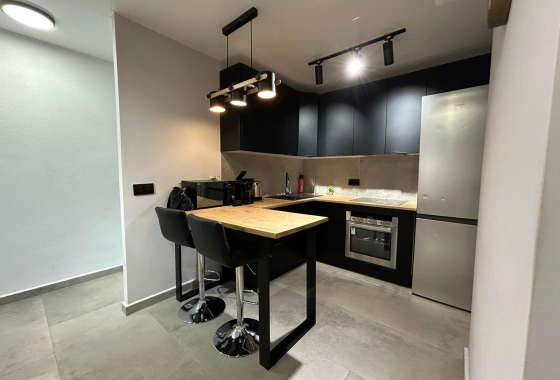 Herverkoop - Appartement / flat - Torrevieja - Estacion De Autobuses