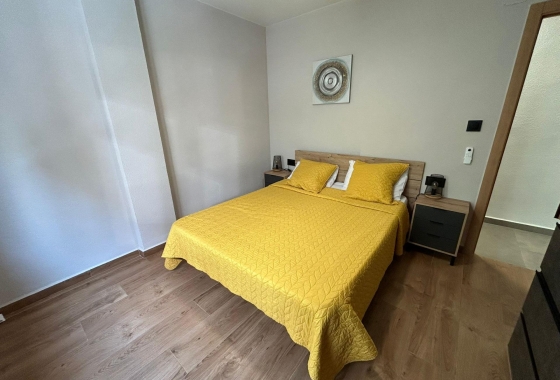 Herverkoop - Appartement / flat - Torrevieja - Estacion De Autobuses