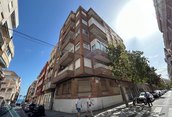 Herverkoop - Appartement / flat - Torrevieja - Estacion De Autobuses
