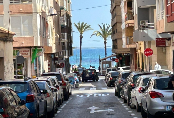 Herverkoop - Appartement / flat - Torrevieja - Estacion De Autobuses