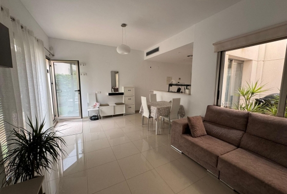 Återförsäljning - Radhus - Torrevieja - Punta Prima
