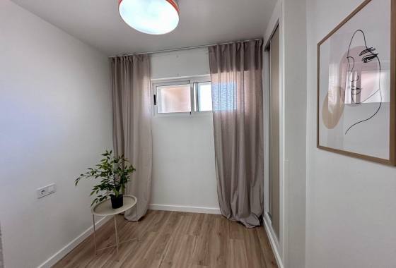 Reventa - Apartamento / piso - Torrevieja - Habaneras