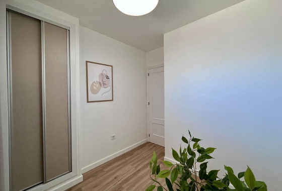 Reventa - Apartamento / piso - Torrevieja - Habaneras