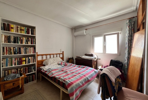 Wiederverkauf - Wohnung - Torrevieja - Centro