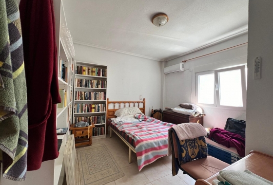 Wiederverkauf - Wohnung - Torrevieja - Centro