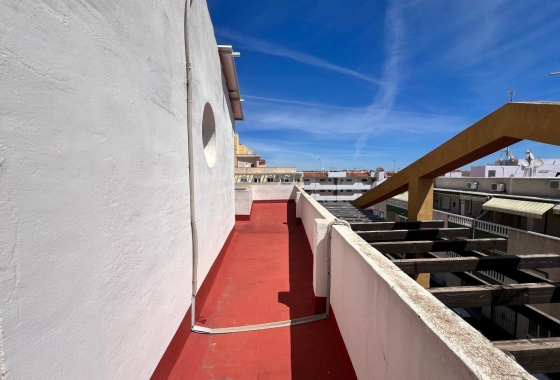 Wiederverkauf - Wohnung - Torrevieja - Centro