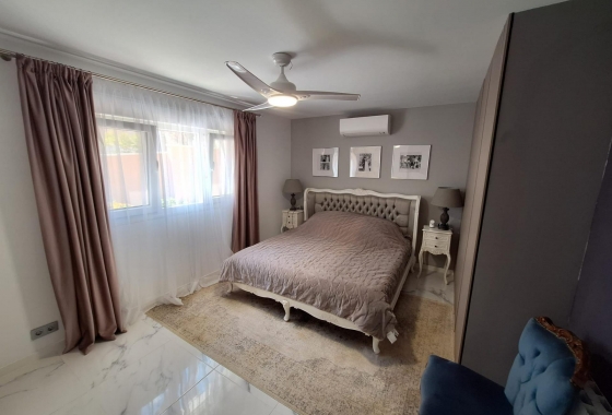 Resale - Villa - Pilar de la Horadada - Pinar de Campoverde