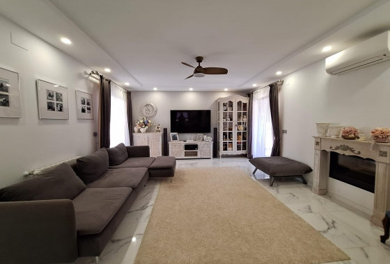 Resale - Villa - Pilar de la Horadada - Pinar de Campoverde