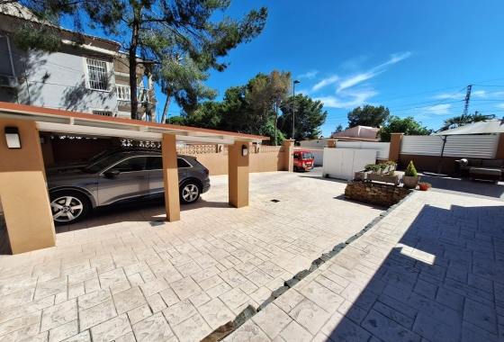 Resale - Villa - Pilar de la Horadada - Pinar de Campoverde