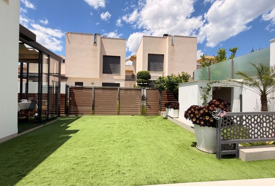 Återförsäljning - Villa - Torrevieja - aguas nuevas