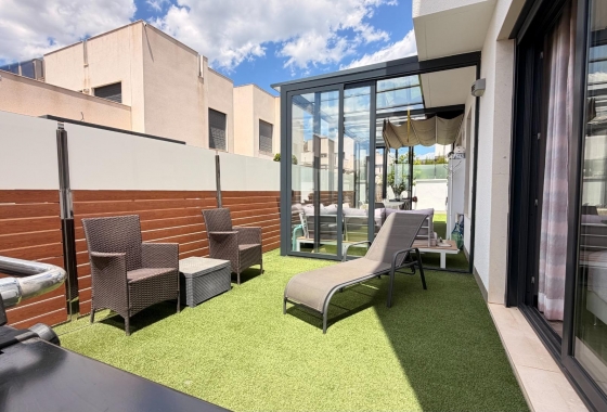 Återförsäljning - Villa - Torrevieja - aguas nuevas