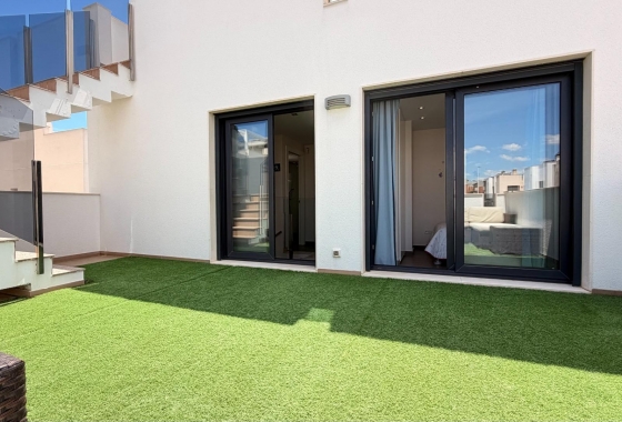 Återförsäljning - Villa - Torrevieja - aguas nuevas
