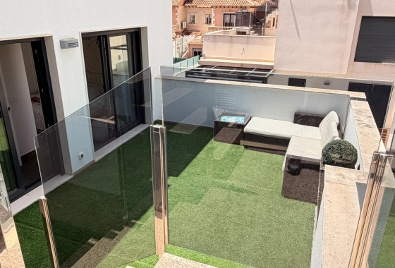 Återförsäljning - Villa - Torrevieja - aguas nuevas