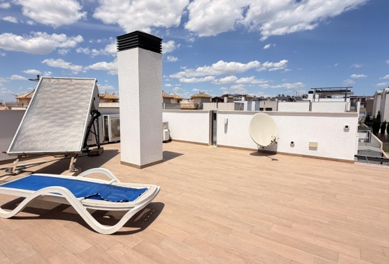 Återförsäljning - Villa - Torrevieja - aguas nuevas