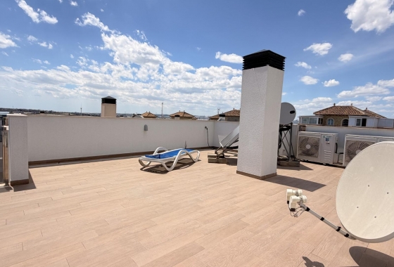 Återförsäljning - Villa - Torrevieja - aguas nuevas