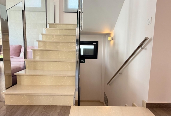 Återförsäljning - Villa - Torrevieja - aguas nuevas