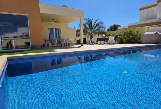 Resale - Villa - Torrevieja - Costa Blanca