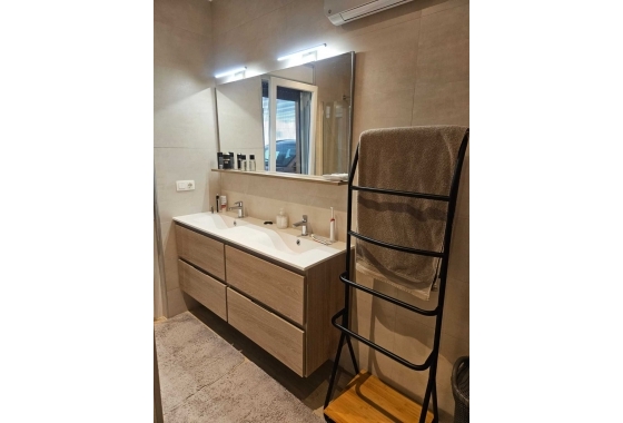 Resale - Villa - Torrevieja - Costa Blanca