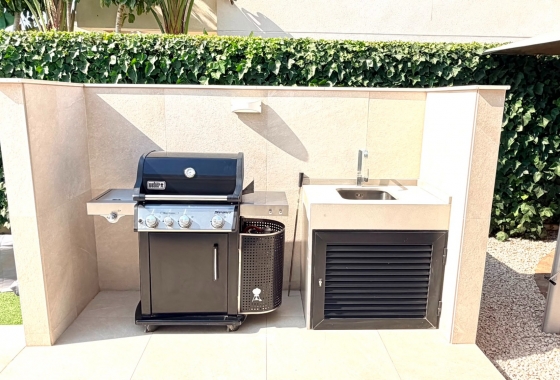 Resale - Villa - Los Montesinos - La Herrada