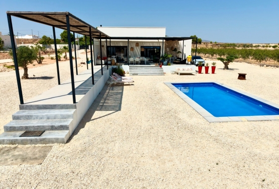 Resale - Villa - Pinoso - Inland