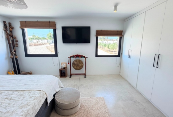 Resale - Villa - Pinoso - Inland