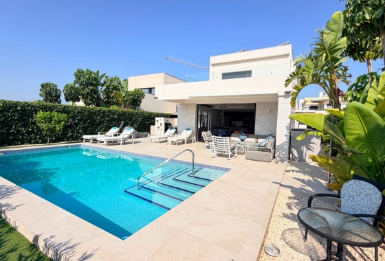 Wiederverkauf - Villa - Los Montesinos - Costa Blanca