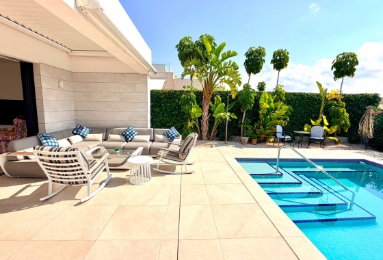 Wiederverkauf - Villa - Los Montesinos - Costa Blanca