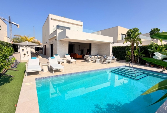 Wiederverkauf - Villa - Los Montesinos - Costa Blanca