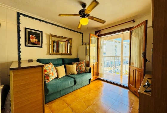 Resale - Apartment / flat - La Mata - Puerto Romano