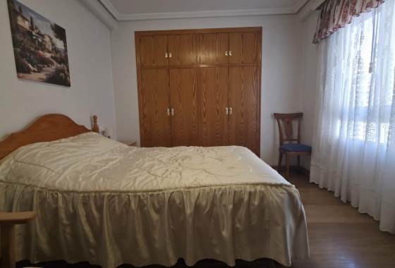 Resale - Apartment / flat - Torrevieja - Acequion