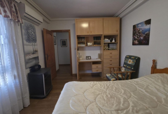 Resale - Apartment / flat - Torrevieja - Acequion