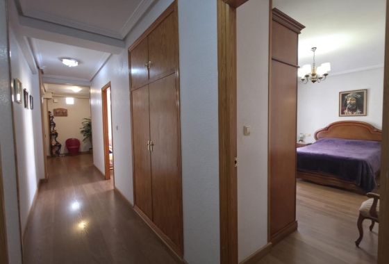 Resale - Apartment / flat - Torrevieja - Acequion