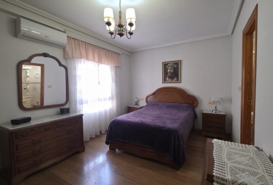 Resale - Apartment / flat - Torrevieja - Acequion