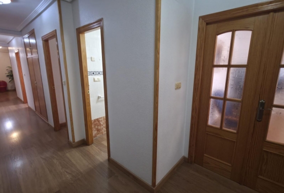 Resale - Apartment / flat - Torrevieja - Acequion