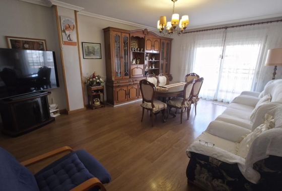 Resale - Apartment / flat - Torrevieja - Acequion