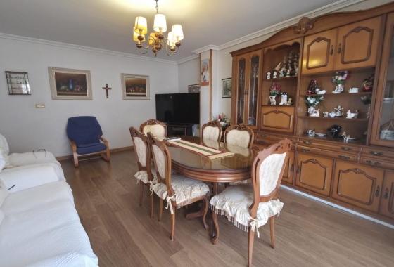 Resale - Apartment / flat - Torrevieja - Acequion