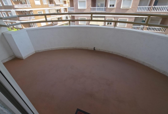 Resale - Apartment / flat - Torrevieja - Acequion