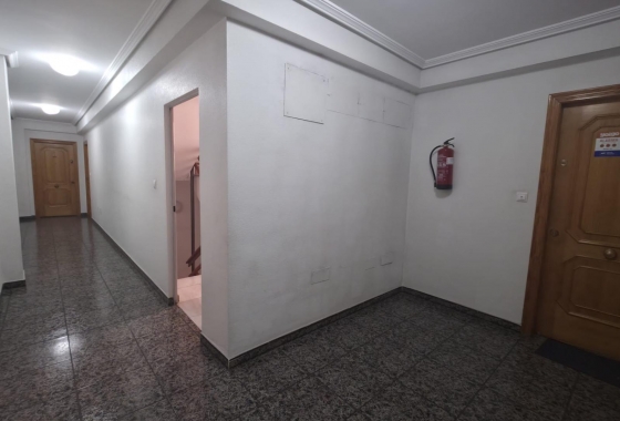 Resale - Apartment / flat - Torrevieja - Acequion