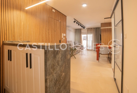Resale - Apartment / flat - Torrevieja - Playa del Cura