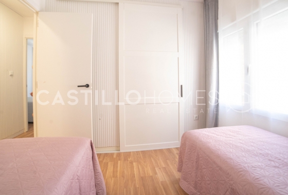 Resale - Apartment / flat - Torrevieja - Playa del Cura
