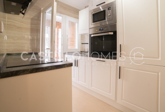 Resale - Apartment / flat - Torrevieja - Playa del Cura