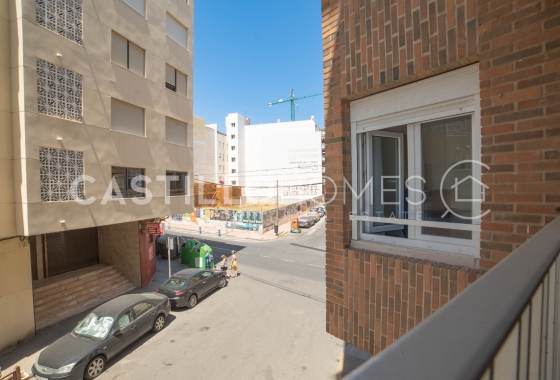 Resale - Apartment / flat - Torrevieja - Playa del Cura