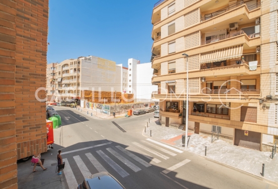 Resale - Apartment / flat - Torrevieja - Playa del Cura
