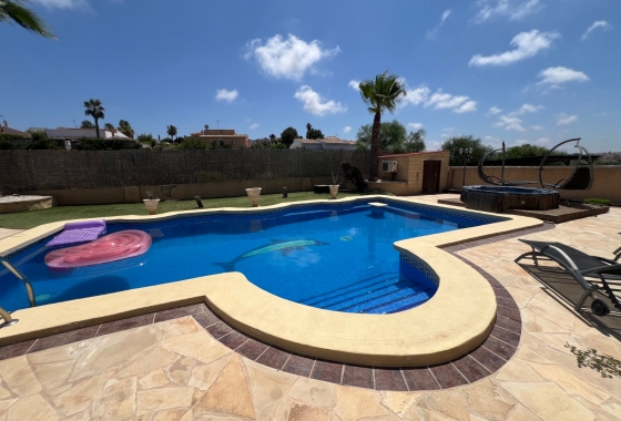 Resale - Villa - San Fulgencio - Costa Blanca